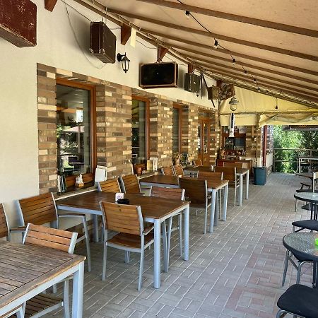 Apartman Katarina V Penzione Pod Smrekom Martin Luaran gambar