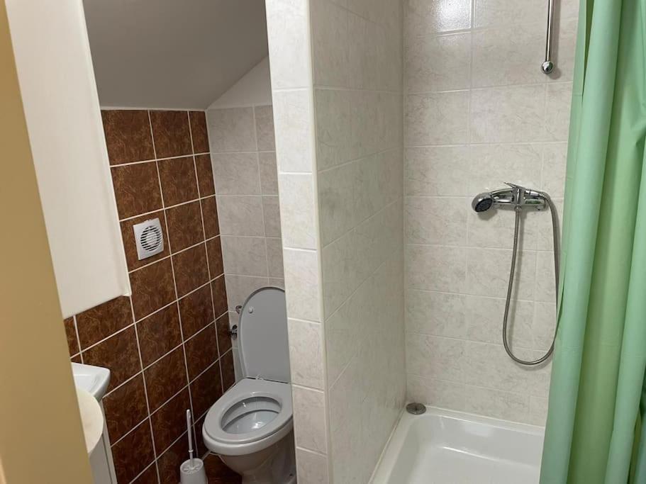 Apartman Katarina V Penzione Pod Smrekom Martin Luaran gambar