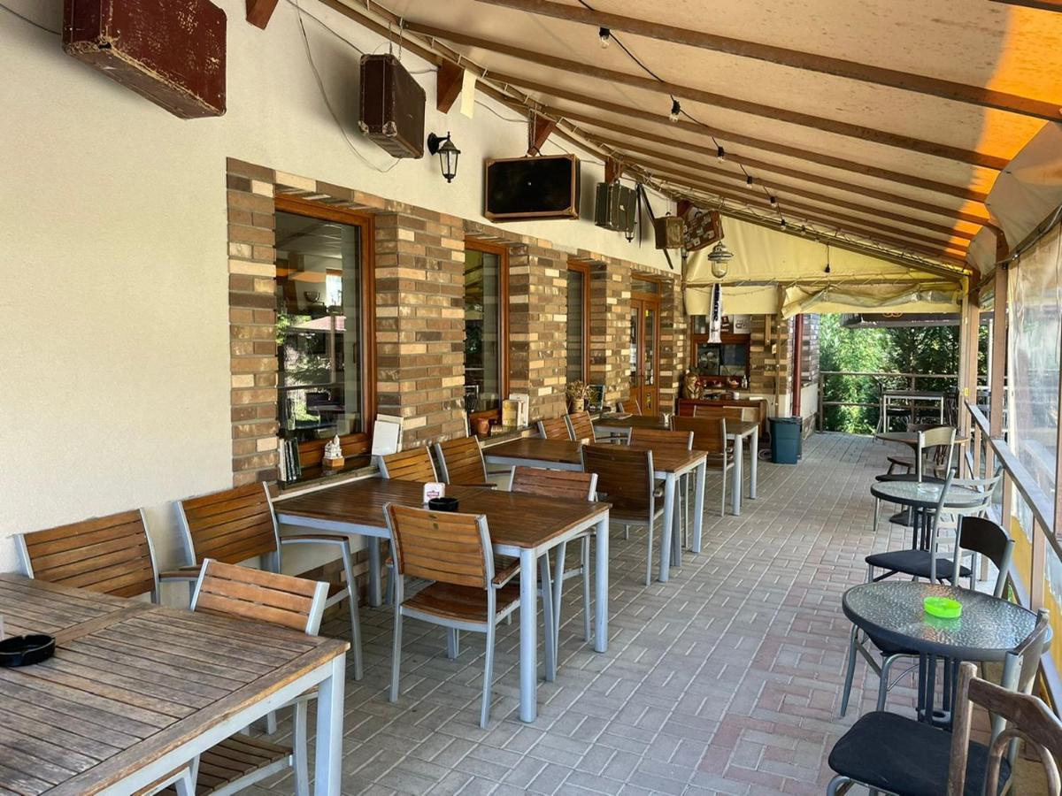 Apartman Katarina V Penzione Pod Smrekom Martin Luaran gambar